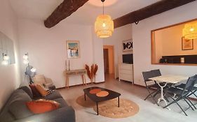 Appartement Intra Muros Avec Cour Privee