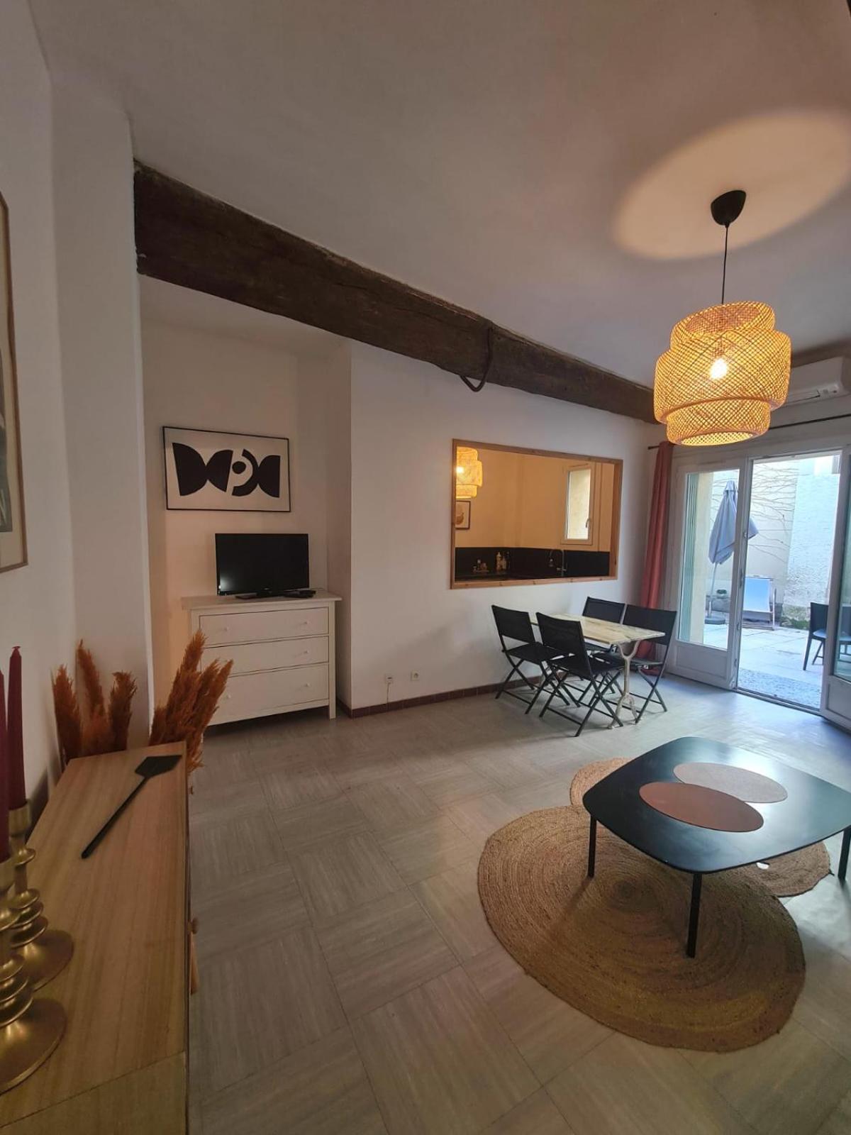 Appartement Intra Muros Avec Cour Privee Avignon Buitenkant foto